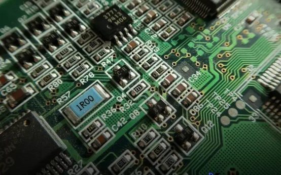 The Future of Electric Vehicles and Smart Charging Revolution